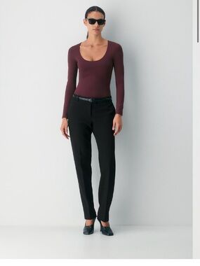 Aritzia Scoop-Neck Contour astral long sleeve top